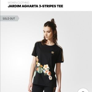 Authentic 3 stripes Adidias tee